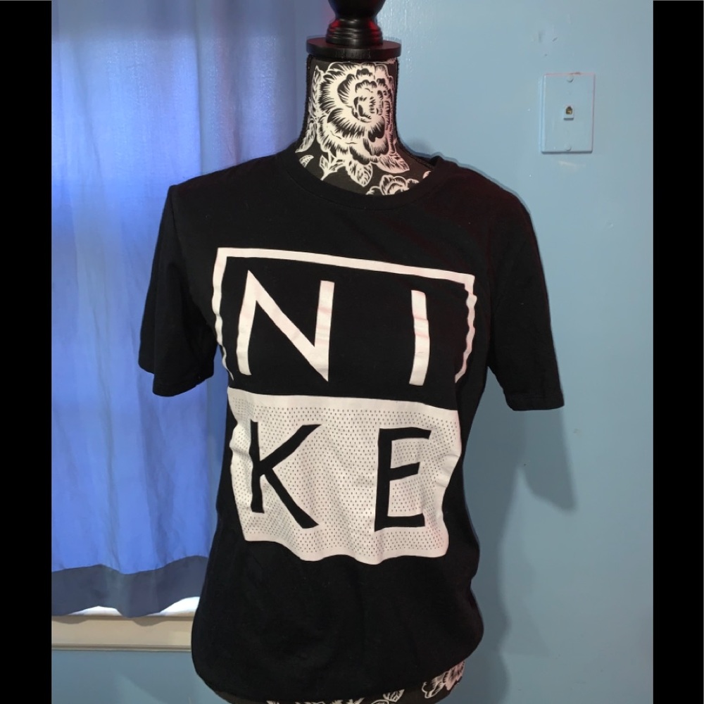 NIKE Tee Athletic Cut